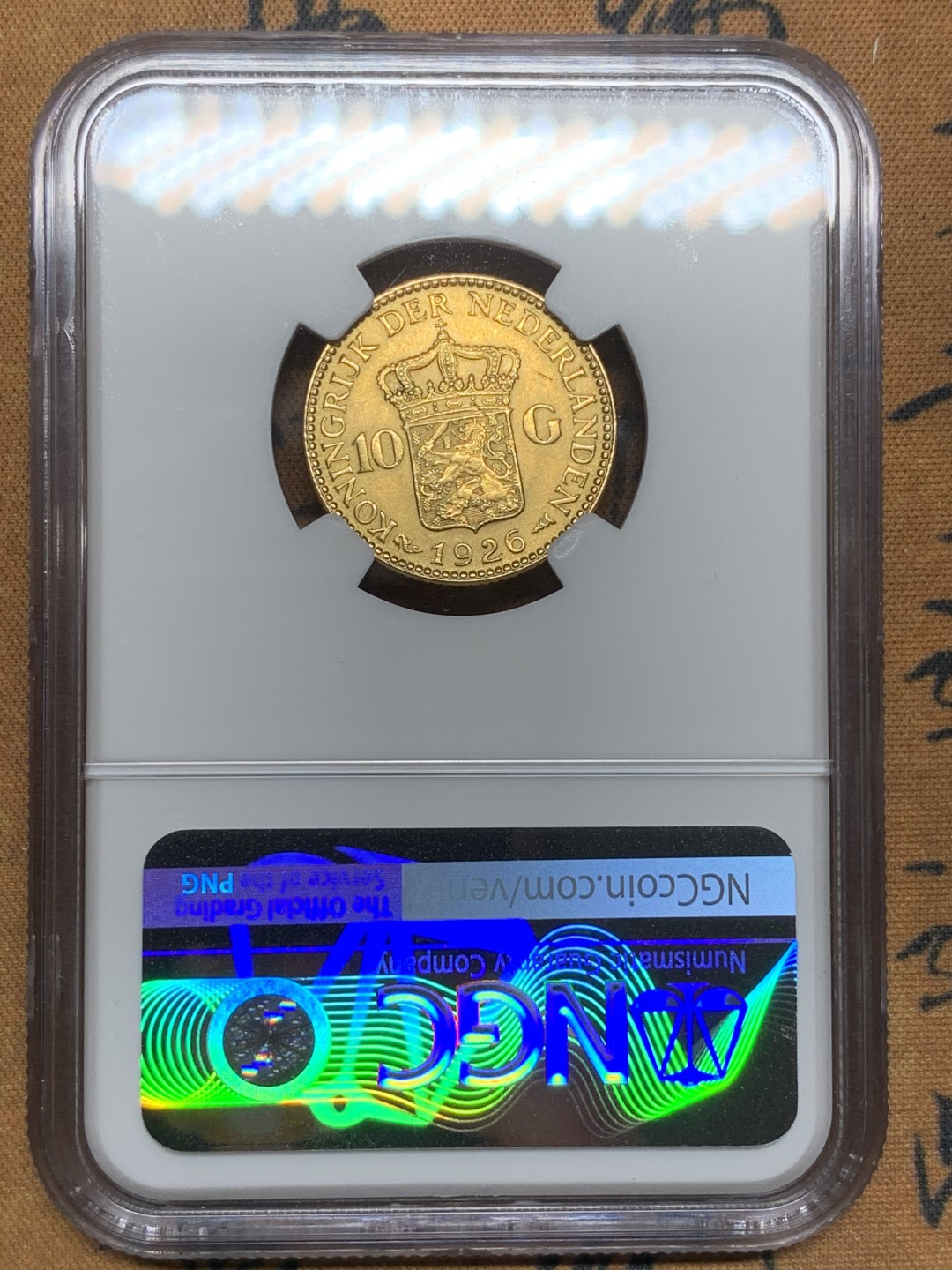 《竞宝斋》第98场-本周日，周一2场连拍（全场不限金额包邮） NGC-MS64 荷兰1926年 威廉米娜女王10盾金币 顶级品相 6.73克