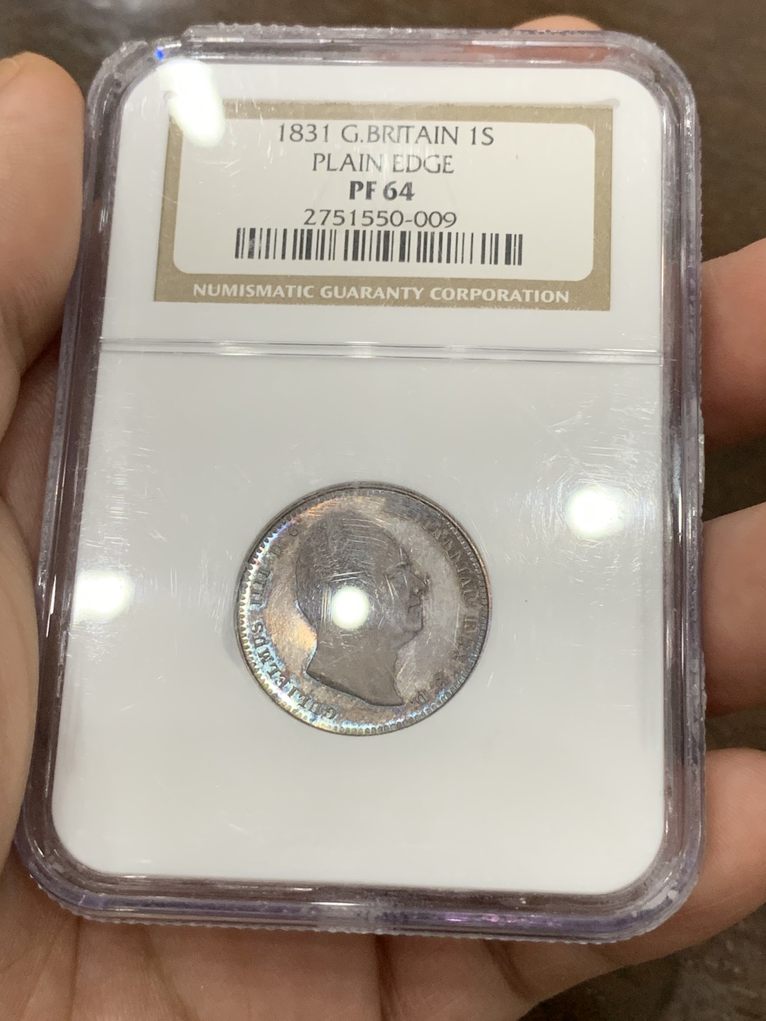 《竞宝斋》第98场-本周日，周一2场连拍（全场不限金额包邮） NGC-PF64 1831年英国威廉四世精铸先令银币-平边（NGC老盒，英伦包浆状态佳）盒子正面左上角边缘有小缺口