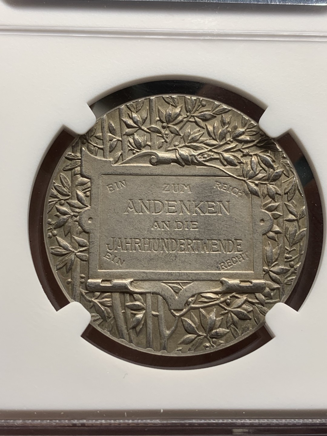 《竞宝斋》第98场-本周日，周一2场连拍（全场不限金额包邮） NGC MS62 1900年德国迎接新世纪纪念银章 设计独特别致