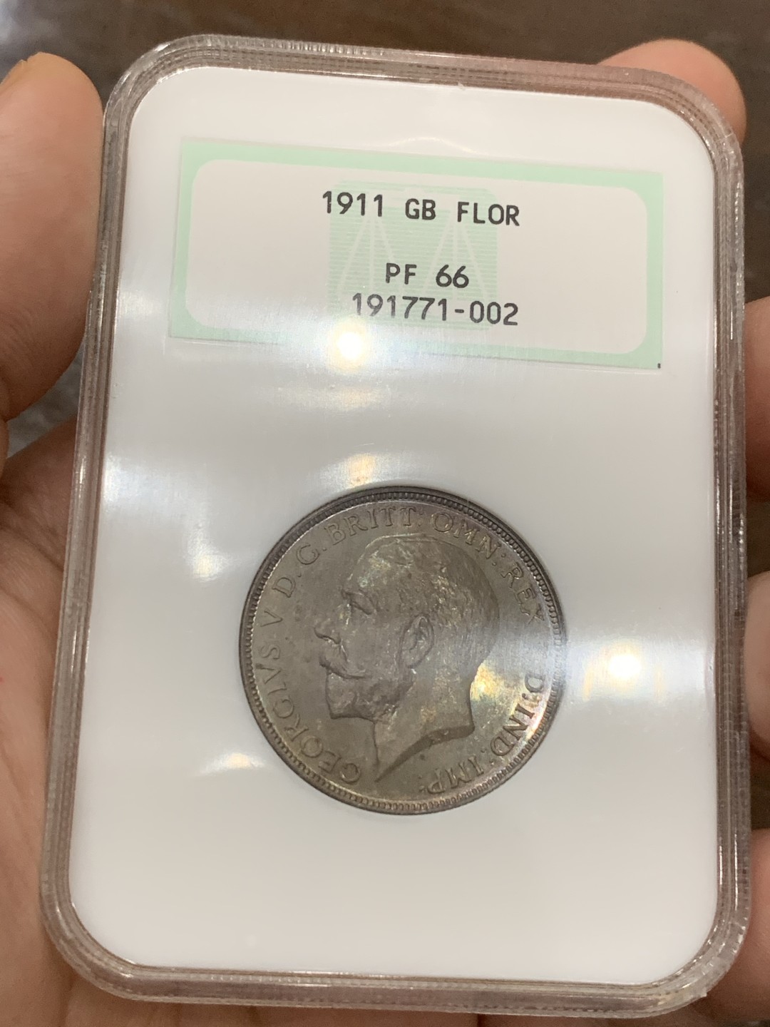 《竞宝斋》第98场-本周日，周一2场连拍（全场不限金额包邮） NGC PR66 顶级！英国1911精制弗罗林，n最早一代的盒子极具收藏价值，乔五人像深俊，五彩镜面，比同版半克朗和先令要少