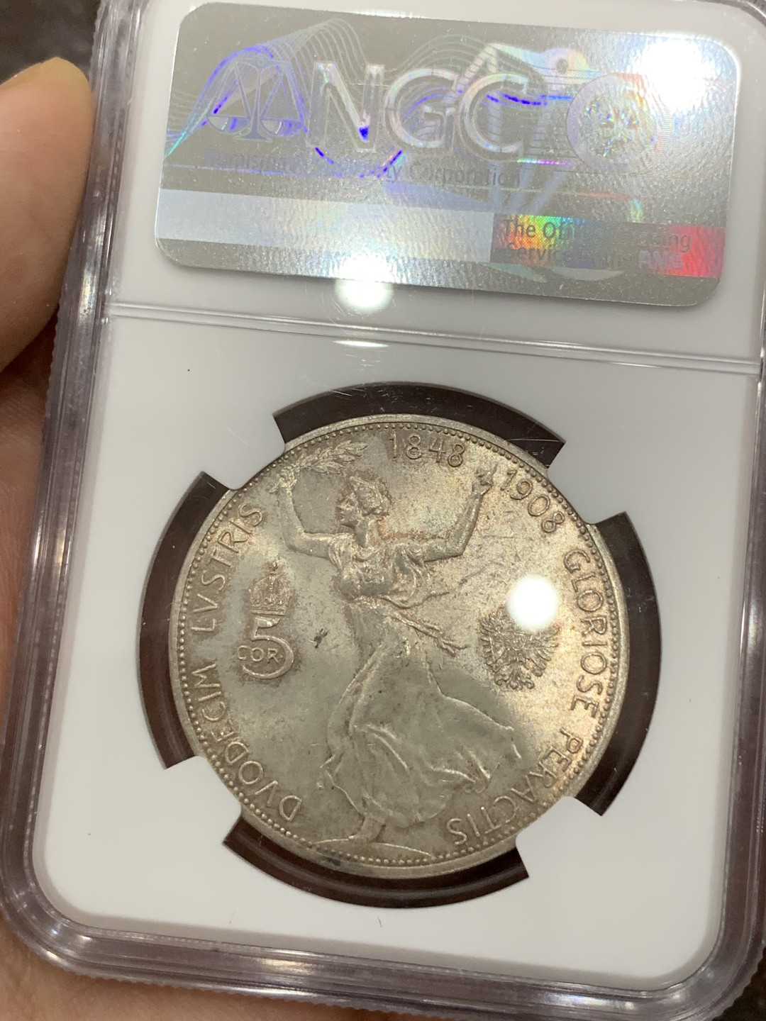 《竞宝斋》第98场-本周日，周一2场连拍（全场不限金额包邮） NGC-MS62 1908年 奥匈帝国 弗朗兹.约瑟夫60大寿纪念大银，环彩包浆，转光完美。奔跑的拿花女神