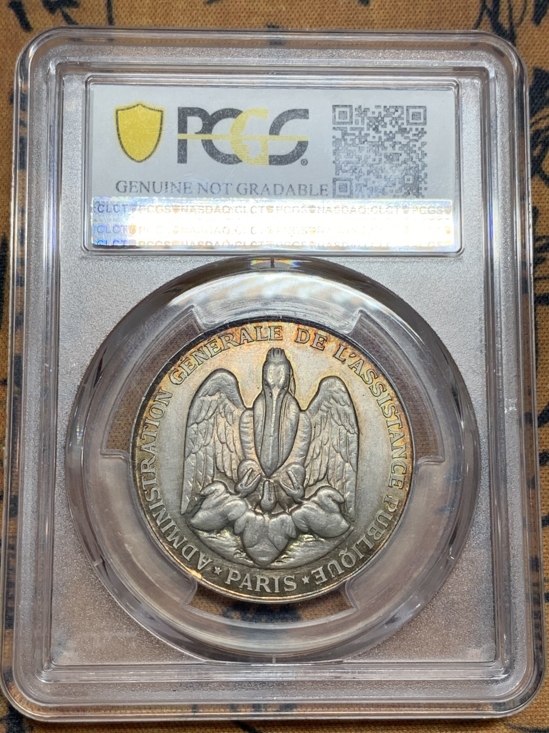 《竞宝斋》第98场-本周日，周一2场连拍（全场不限金额包邮） PCGS UNC 法国 1880年巴黎公共援助总局纪念银章 正面荷马头像 高浮雕 背面鸬鹚喂幼 正面两面金色环彩