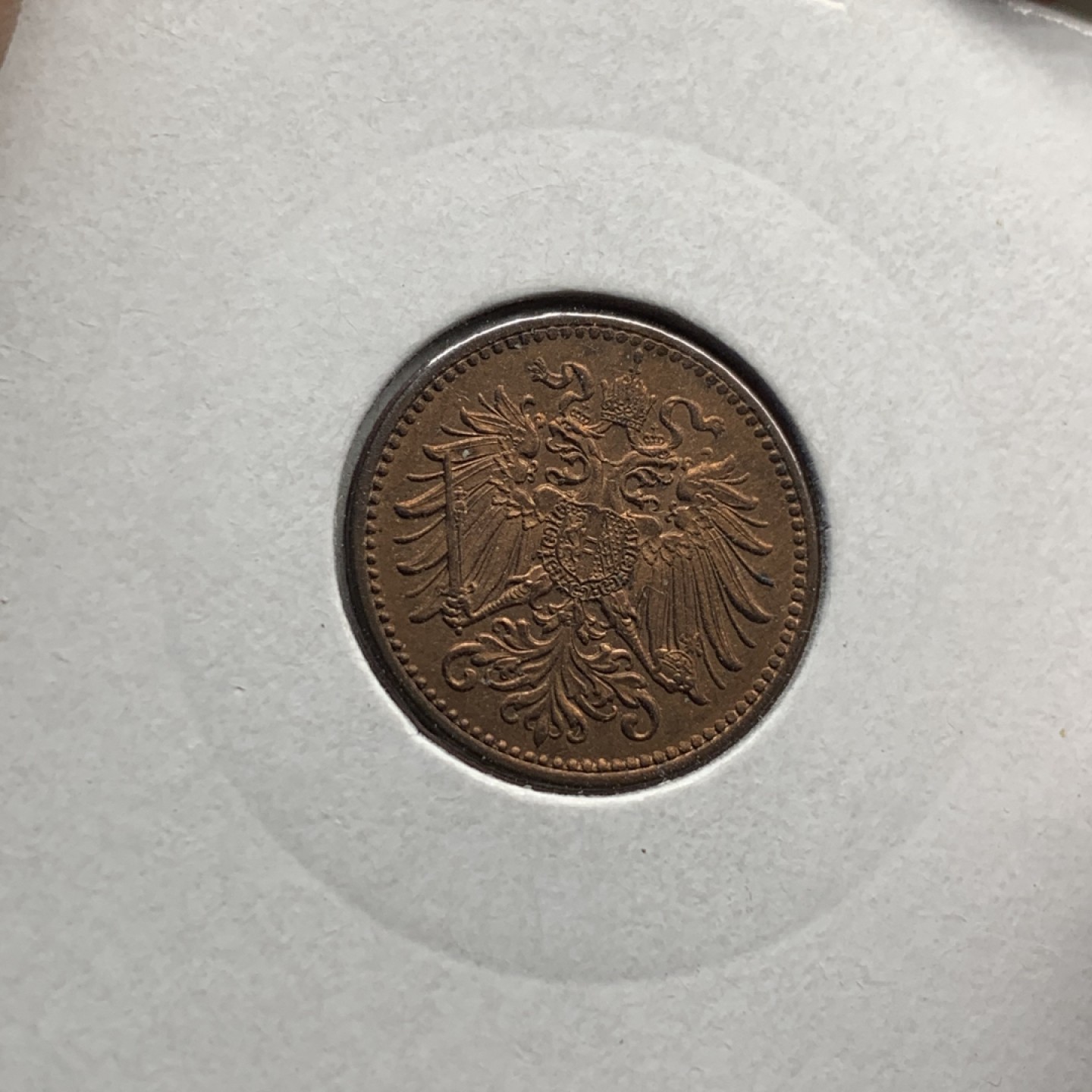 《竞宝斋》第98场-本周日，周一2场连拍（全场不限金额包邮） 奥匈帝国 1909 1赫勒  UNC品相 带灯塔纸夹