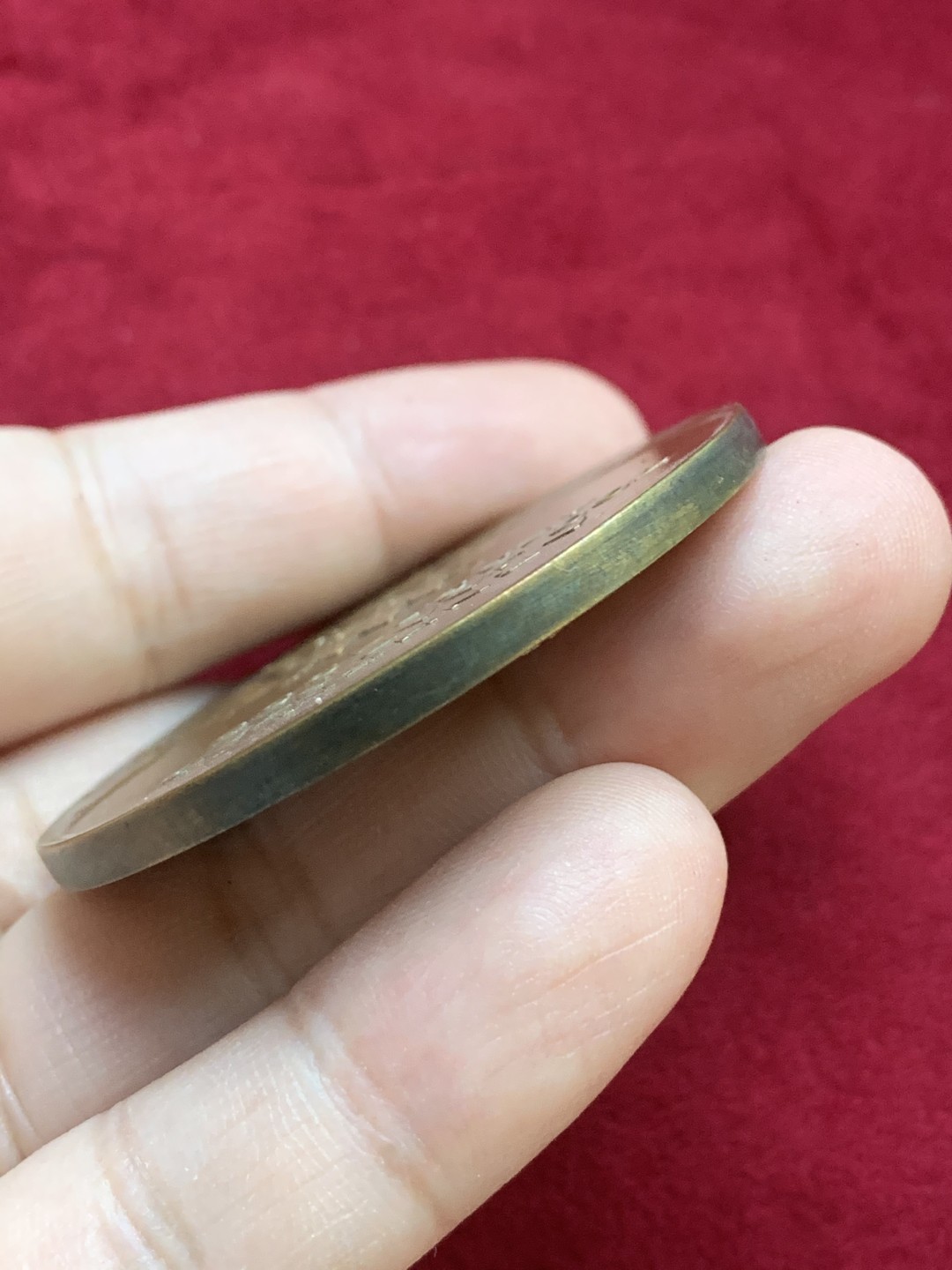 《竞宝斋》第98场-本周日，周一2场连拍（全场不限金额包邮） 荷兰 1933 阿纳姆 建城700周年 原盒铜章 50mm48.5克品相好