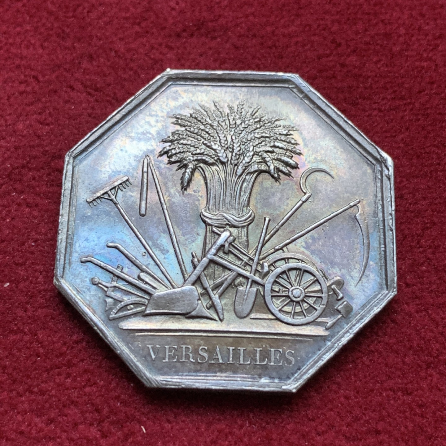 《竞宝斋》第98场-本周日，周一2场连拍（全场不限金额包邮） 法国农业八角银代币 原味好品 蜜蜂铭银标 29毫米 11.5克