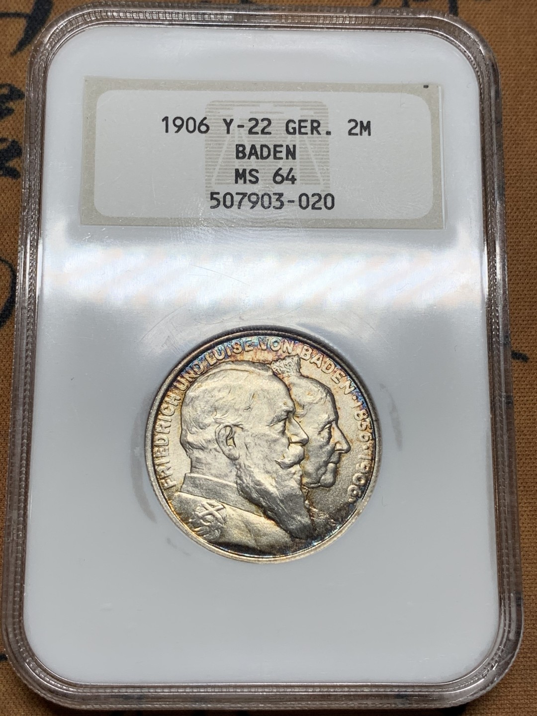 《竞宝斋》第98场-本周日，周一2场连拍（全场不限金额包邮） NGC-MS64 德国巴登1906年2马克银币，好题材金婚纪念马克，NGC老白盒，轻彩好品