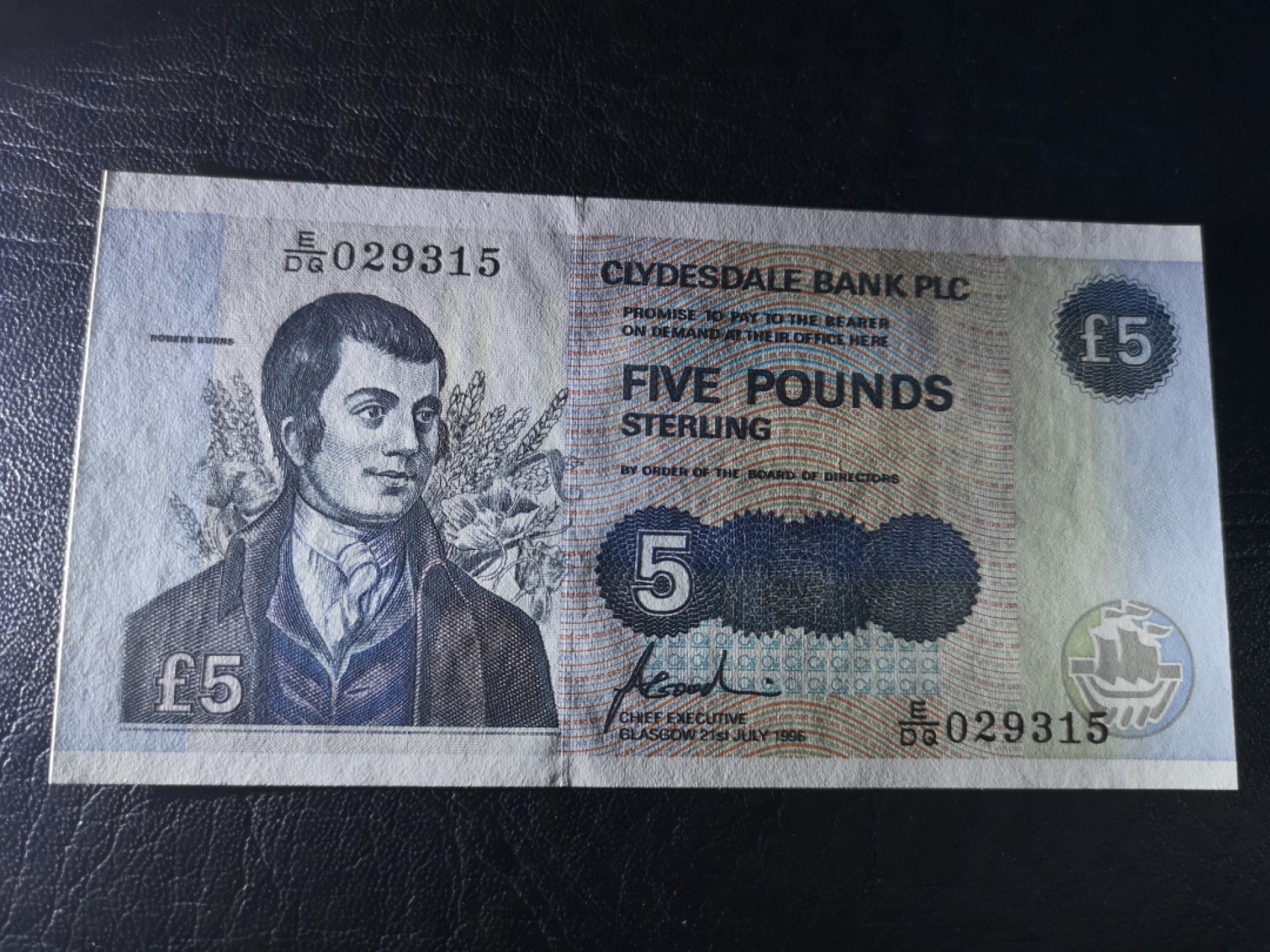 《外钞收藏家》第二百零五期 苏格兰经典专场👍 克莱斯戴尔银行-1996-5镑	E/DQ 029315	P-218 荧光有星星点点潮