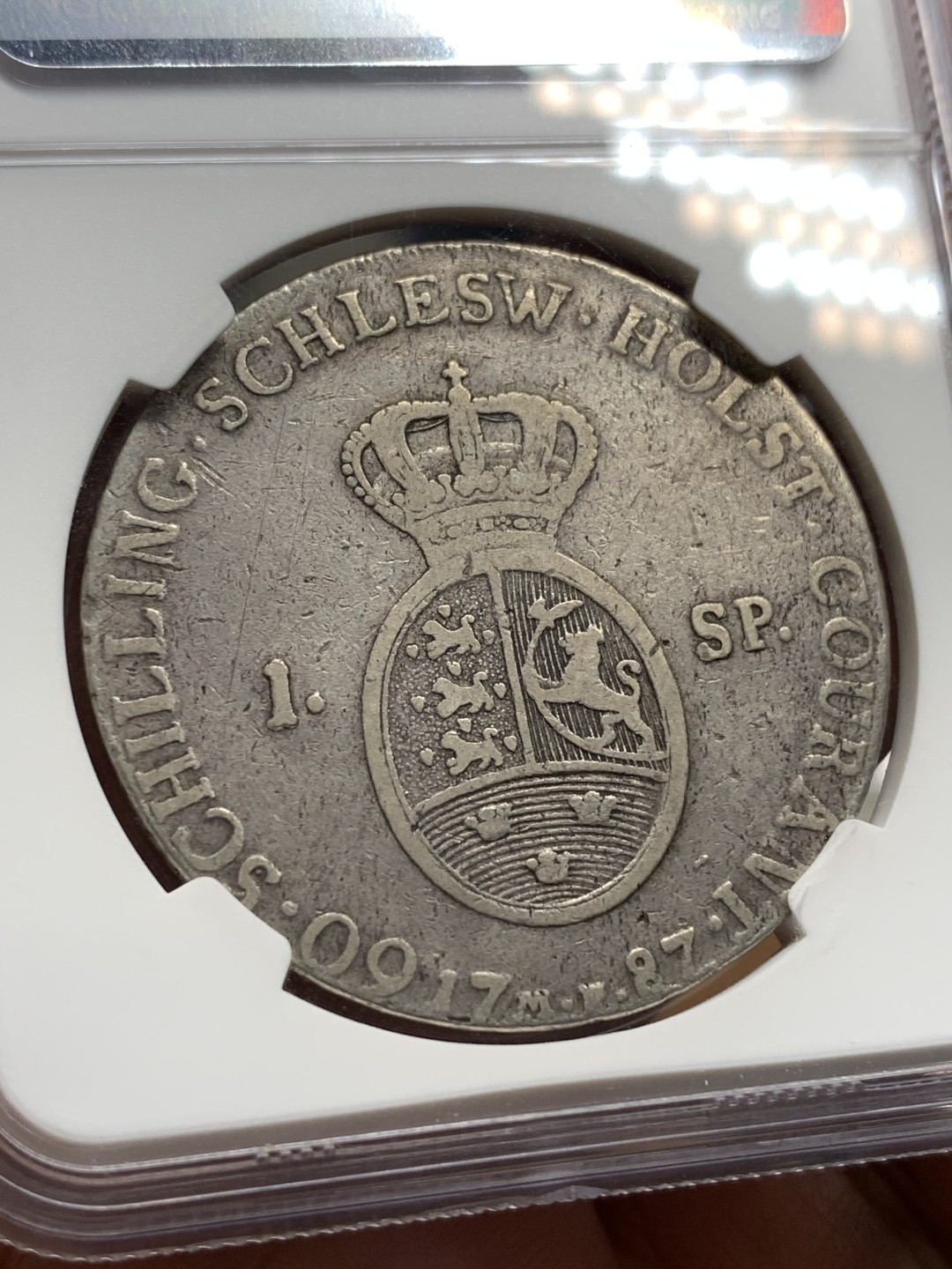 《竞宝斋》第98场-本周日，周一2场连拍（全场不限金额包邮） NGC VF评级 丹麦 石勒苏益格.荷尔斯泰因1787年1sp 大银币