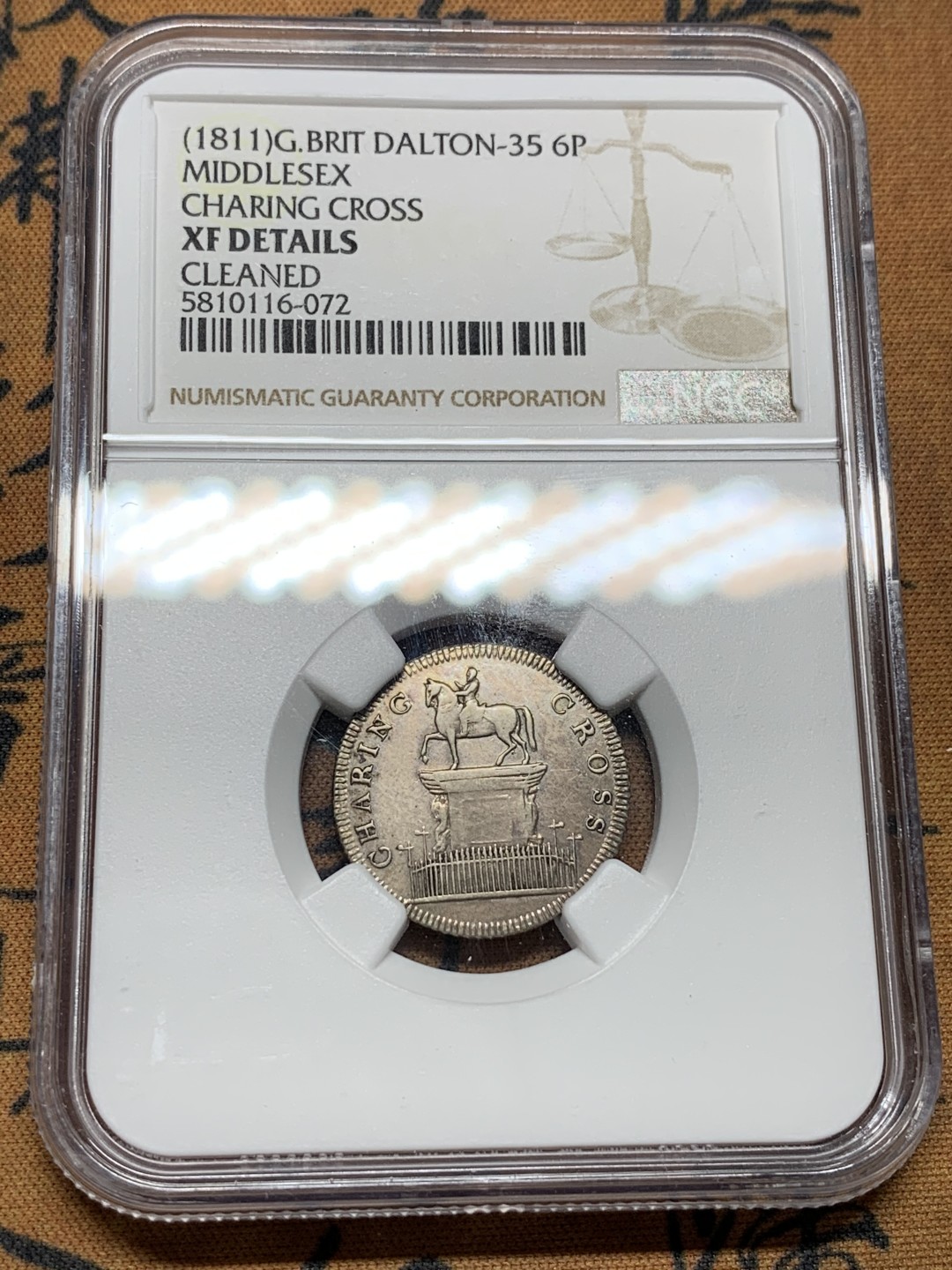 《竞宝斋》第98场-本周日，周一2场连拍（全场不限金额包邮） NGC-XFD 英国1811年中赛克斯查灵骑士雕像6便士代用银币