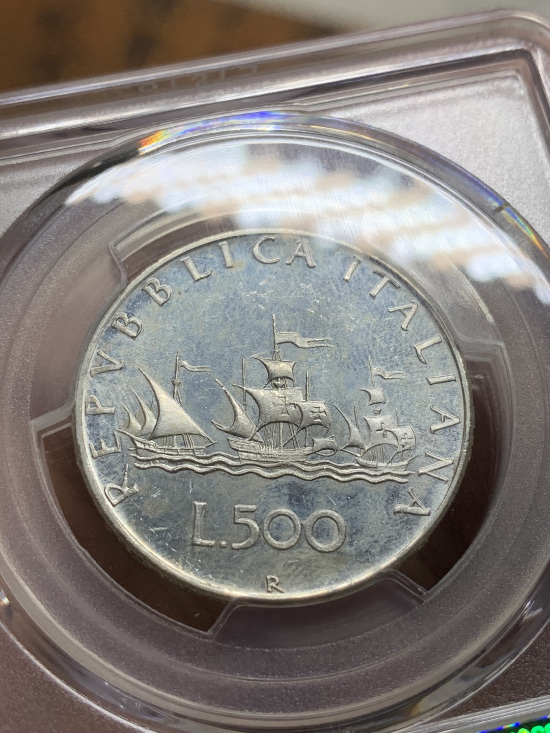 《竞宝斋》第98场-本周日，周一2场连拍（全场不限金额包邮） PCGS-MS65 意大利1966年帆船美女500里拉银币 深度镜面PL状态