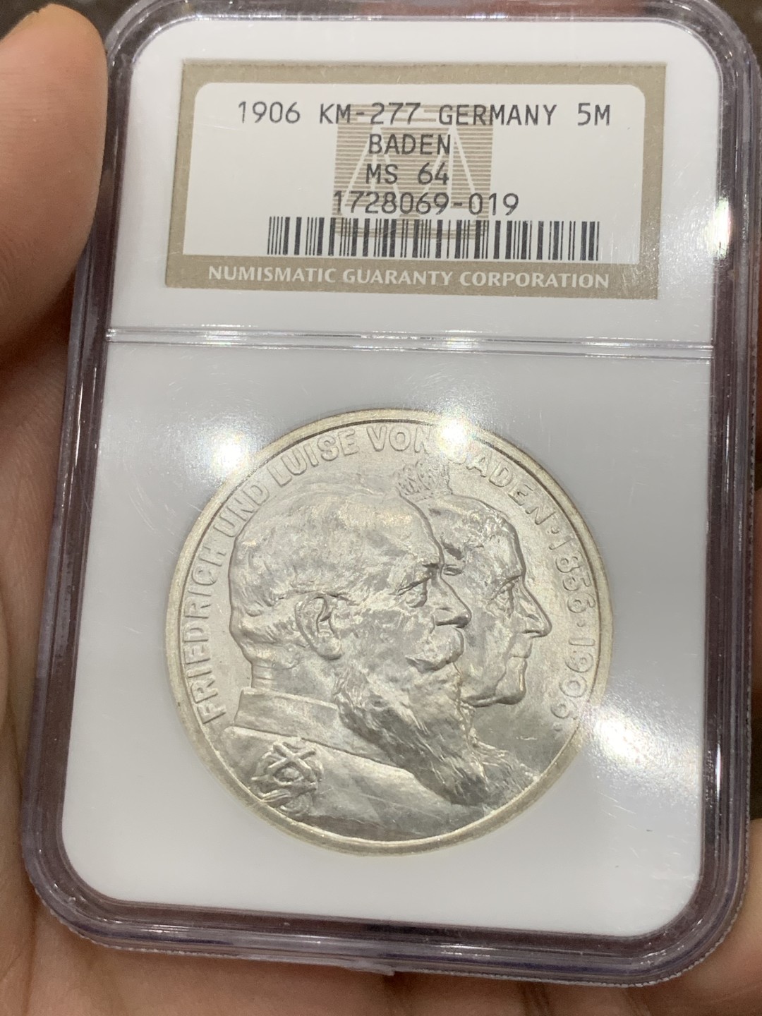 《竞宝斋》第98场-本周日，周一2场连拍（全场不限金额包邮） NGC-MS64 德国巴登1906年5马克银币，好题材金婚纪念5马克，NGC老白盒