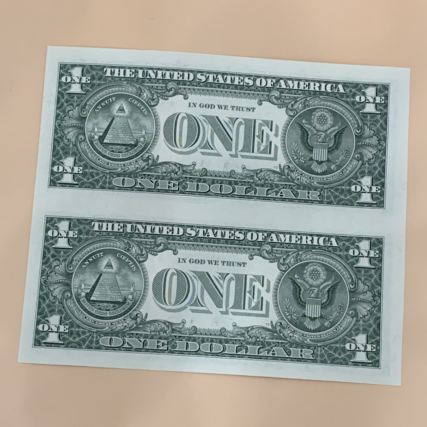 《竞宝斋》第98场-本周日，周一2场连拍（全场不限金额包邮） 2册一起  1美元两连体，2美元四连体，999豹子开头。印钞厂限量发行，带证书册子