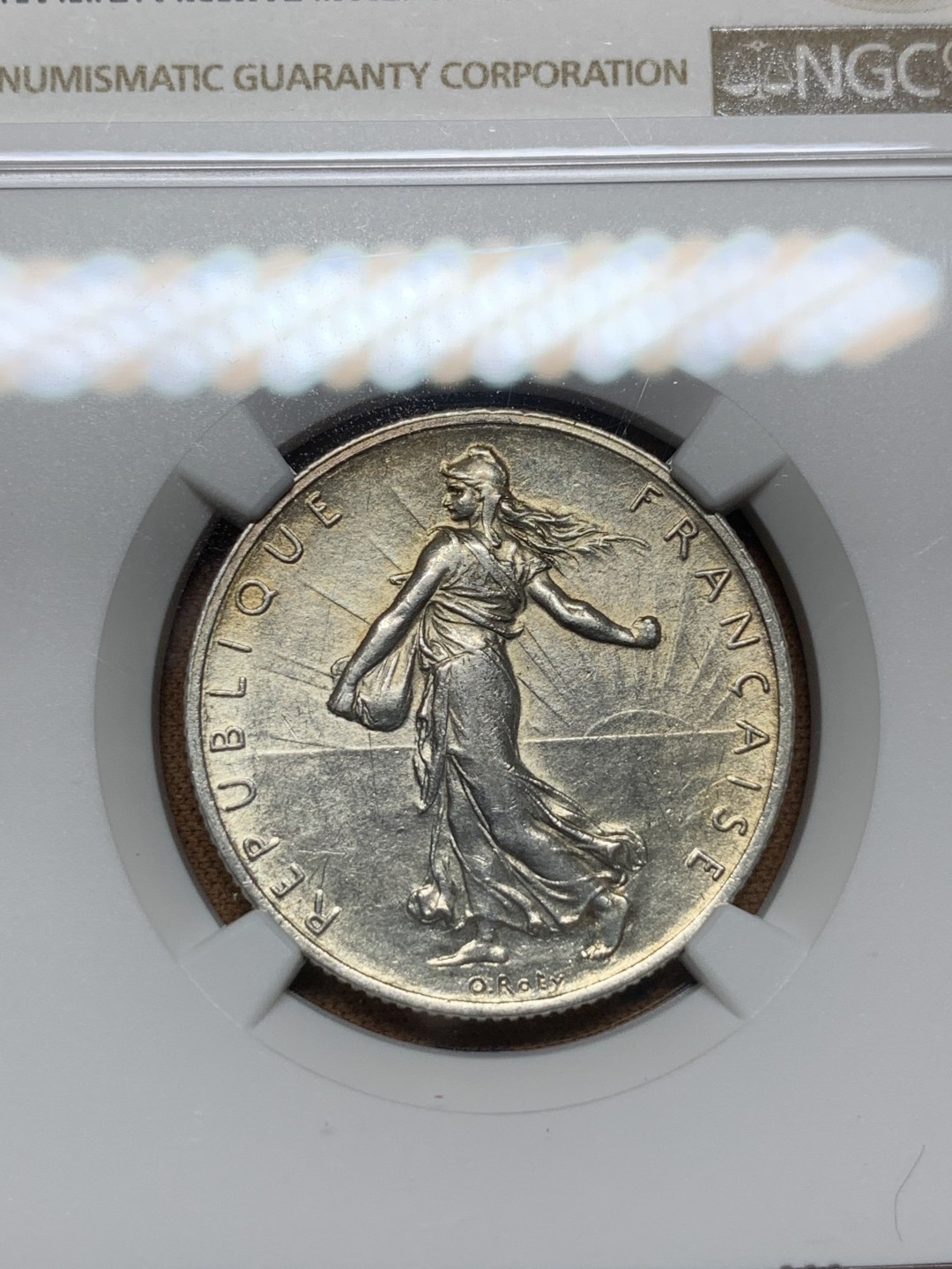 《竞宝斋》第98场-本周日，周一2场连拍（全场不限金额包邮） NGC AU53 法国1916年 2法郎 银币