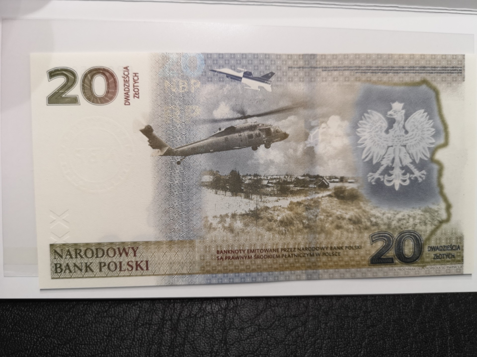 《外钞收藏家》第二百零四期 2022年波兰 包围东部边界纪念钞 全新UNC 带原装折页