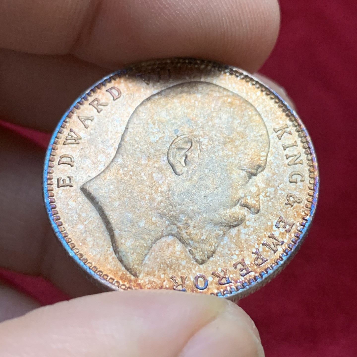 《竞宝斋》第98场-本周日，周一2场连拍（全场不限金额包邮） 印度1903年卢比 未流通品相 有转光 人面橘红色包浆漂亮