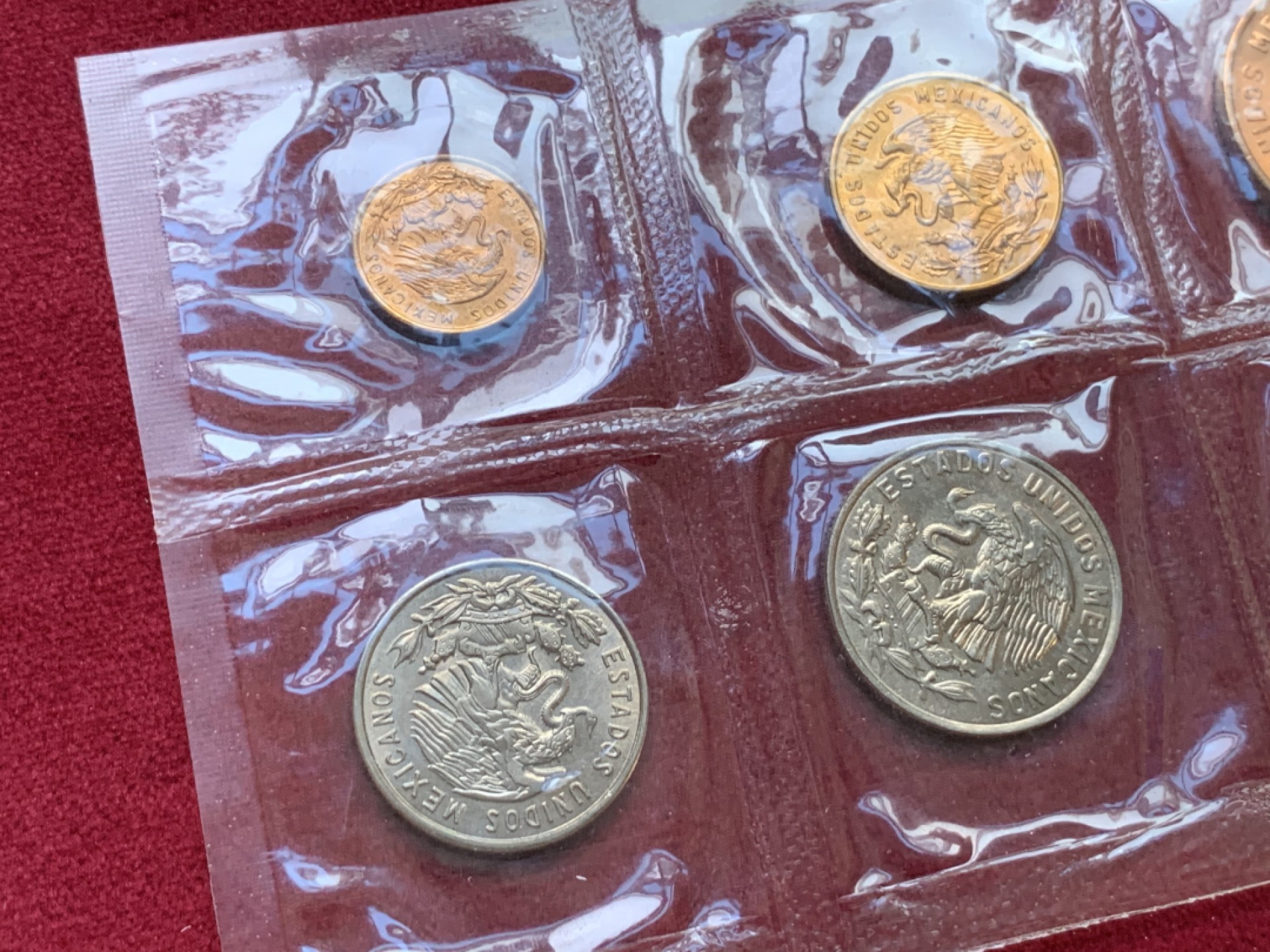 《竞宝斋》第98场-本周日，周一2场连拍（全场不限金额包邮） 1964年墨西哥套币（其中最大一枚含银）