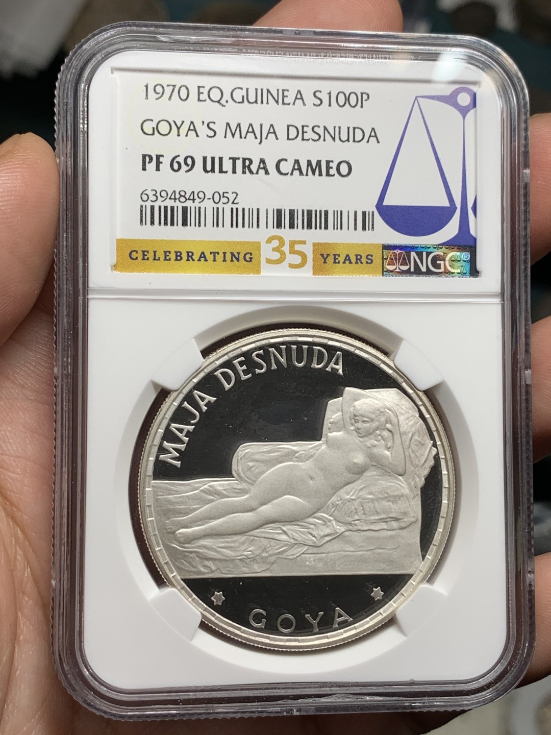 《竞宝斋》第98场-本周日，周一2场连拍（全场不限金额包邮） NGC PF69UC冠军分 赤道几内亚1970年裸体的玛哈银币，经典品种  35周年标签