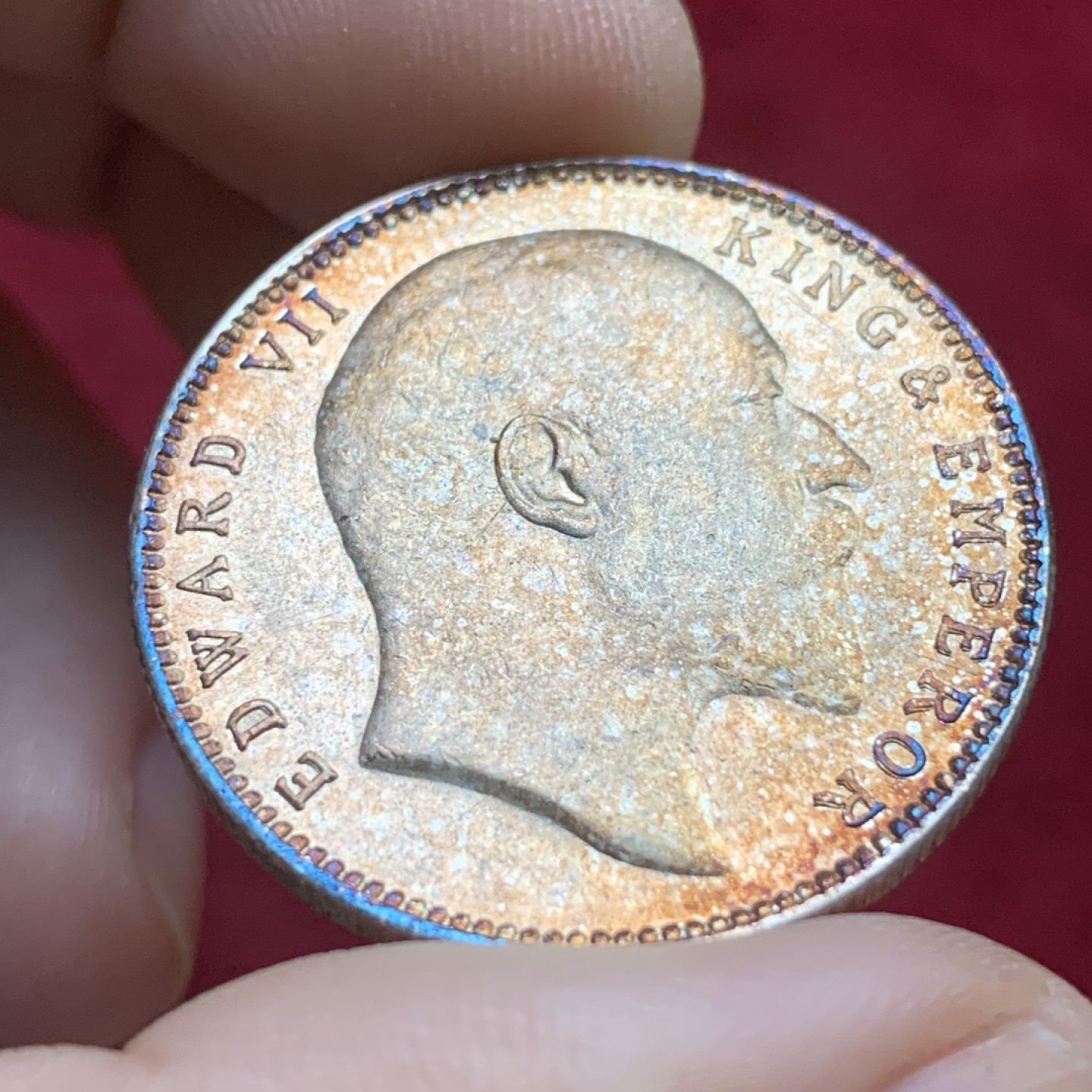 《竞宝斋》第98场-本周日，周一2场连拍（全场不限金额包邮） 印度1903年卢比 未流通品相 有转光 人面橘红色包浆漂亮