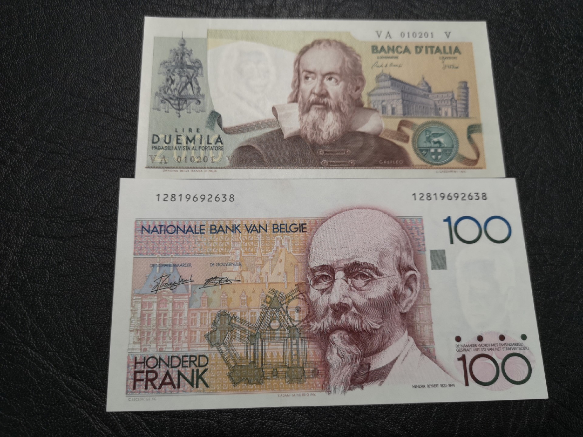 《外钞收藏家》第二百零四期 意大利2000和比利时100 两张一起 全新UNC