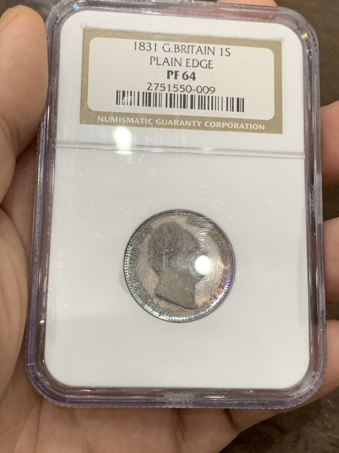 《竞宝斋》第98场-本周日，周一2场连拍（全场不限金额包邮） NGC-PF64 1831年英国威廉四世精铸先令银币-平边（NGC老盒，英伦包浆状态佳）盒子正面左上角边缘有小缺口