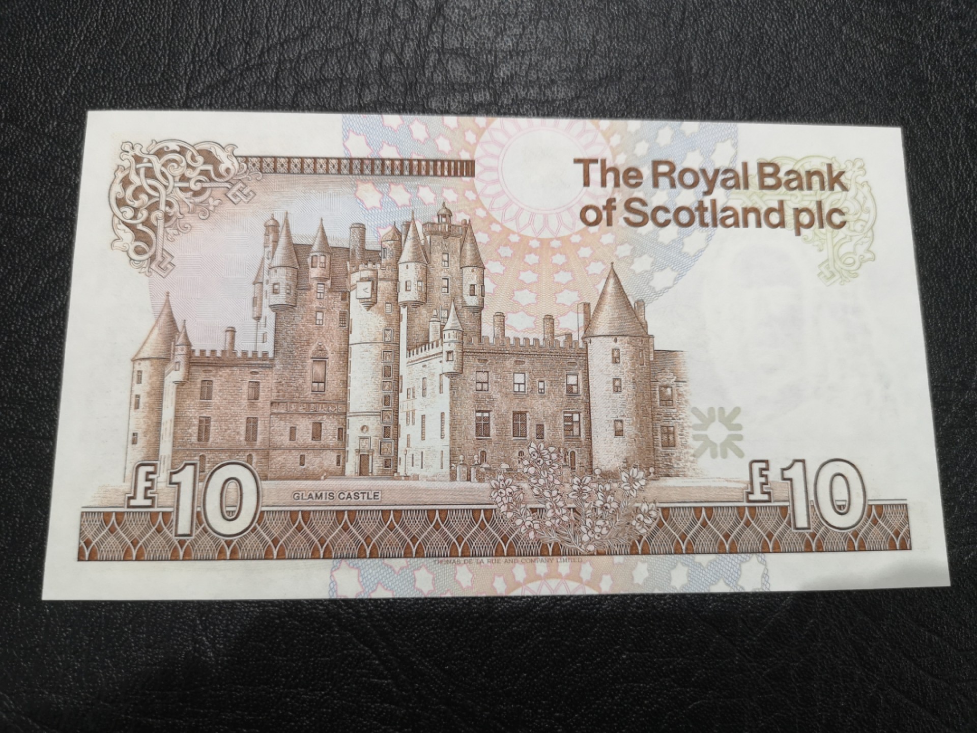 《外钞收藏家》第二百零五期 苏格兰经典专场👍 苏格兰皇家银行-1990-10镑	B/6 924513	P-348  全新 有个针尖大荧光瑕疵
