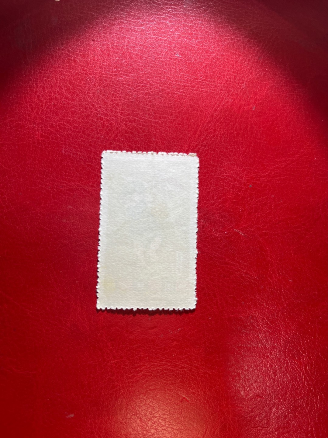 洪涛臻品 精选邮票限时拍卖第三十八期 特54儿童 盖销 12-8   一 枚，版撕全品嘎嘎绝， 面艳背白，生口，非常漂亮，热门票，草纸小票折痕多，全品数量有限，注意捡漏
