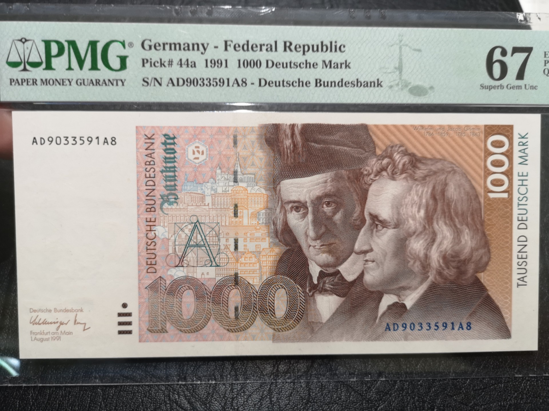 《外钞收藏家》第二百零四期 1991年德国1000马克 PMG67 初版高分 无47尾8