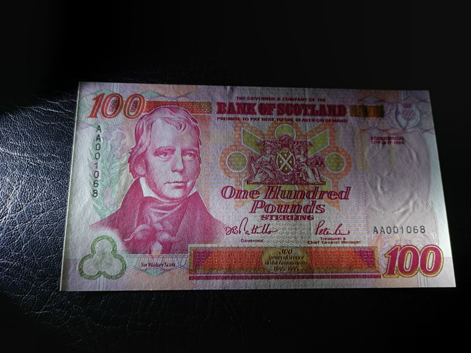 《外钞收藏家》第二百零五期 苏格兰经典专场👍 苏格兰银行-1995-100镑	AA 001068	P-123  AU品相