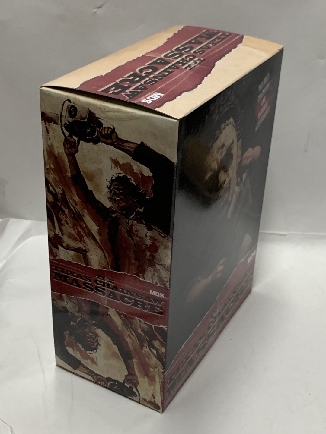 零元拍：Mezco 蚂蚁 MDS 德州电锯杀人狂 皮脸 6寸可动人偶手办，全新未拆。