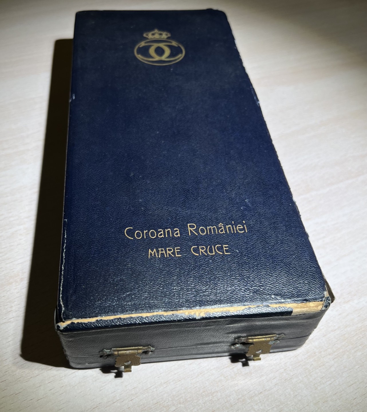 大猫徽章拍卖第203期 罗马尼亚大十字级王冠勋章 银质珐琅 原盒原绶  第二版1932—1947。全品相 稀少版本