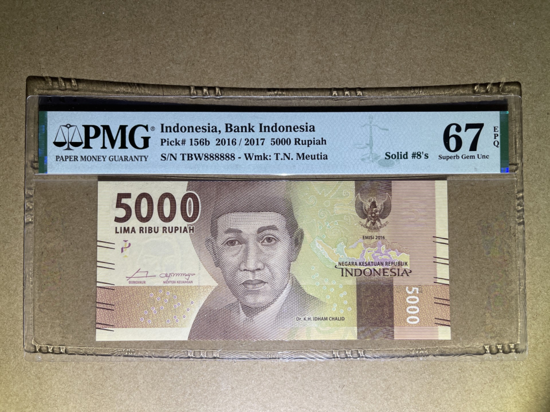 《张总收藏》74期——外币大场 印度尼西亚5000盾 PMG67E 全同号8