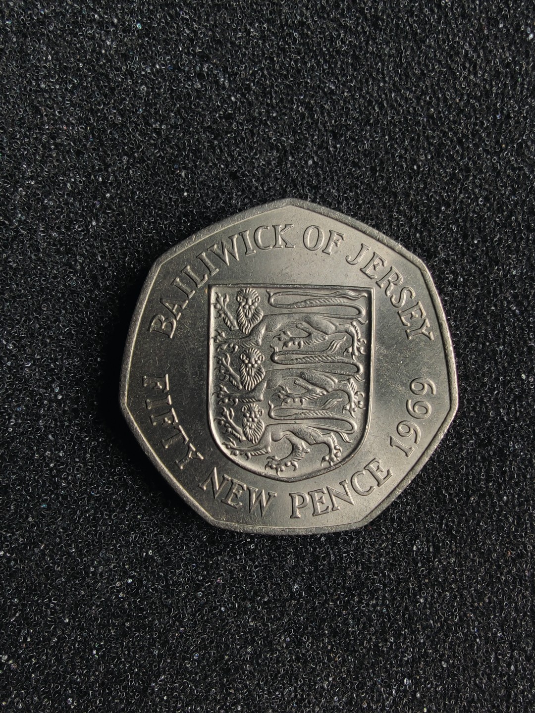 ♥一只鱼（世界钱币第一期） 英属泽西岛50便士