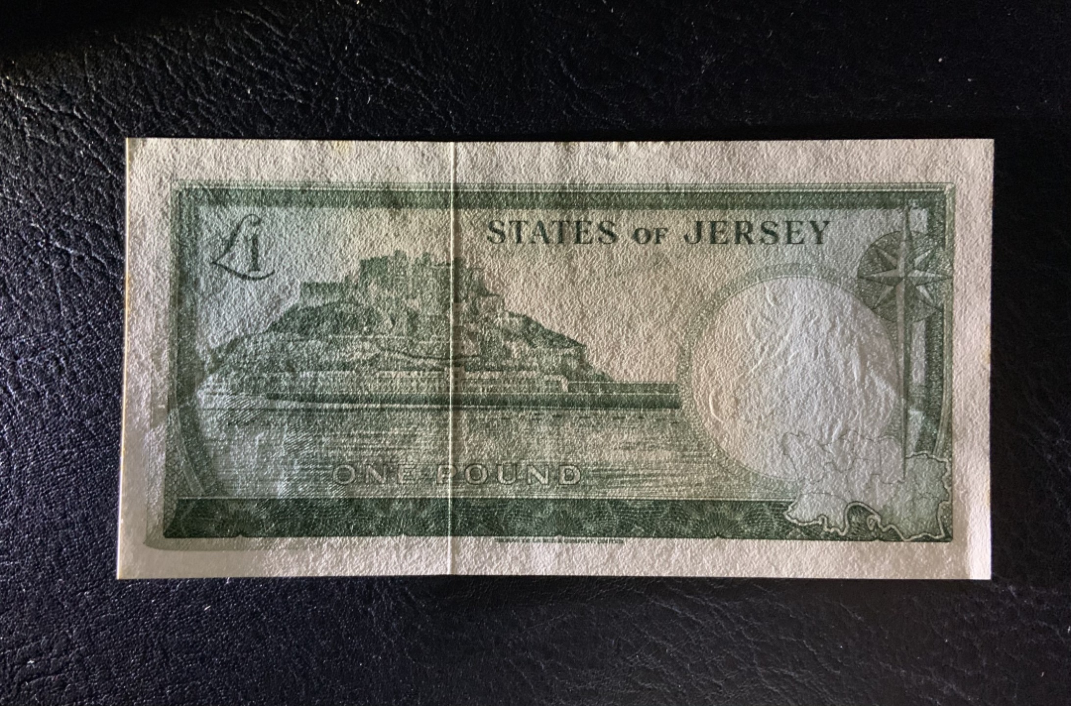 收藏联盟Quantum Auction 第195期拍卖(已更新) 泽西岛1963年1镑 品相AU 首发A冠千位号 戎装女王