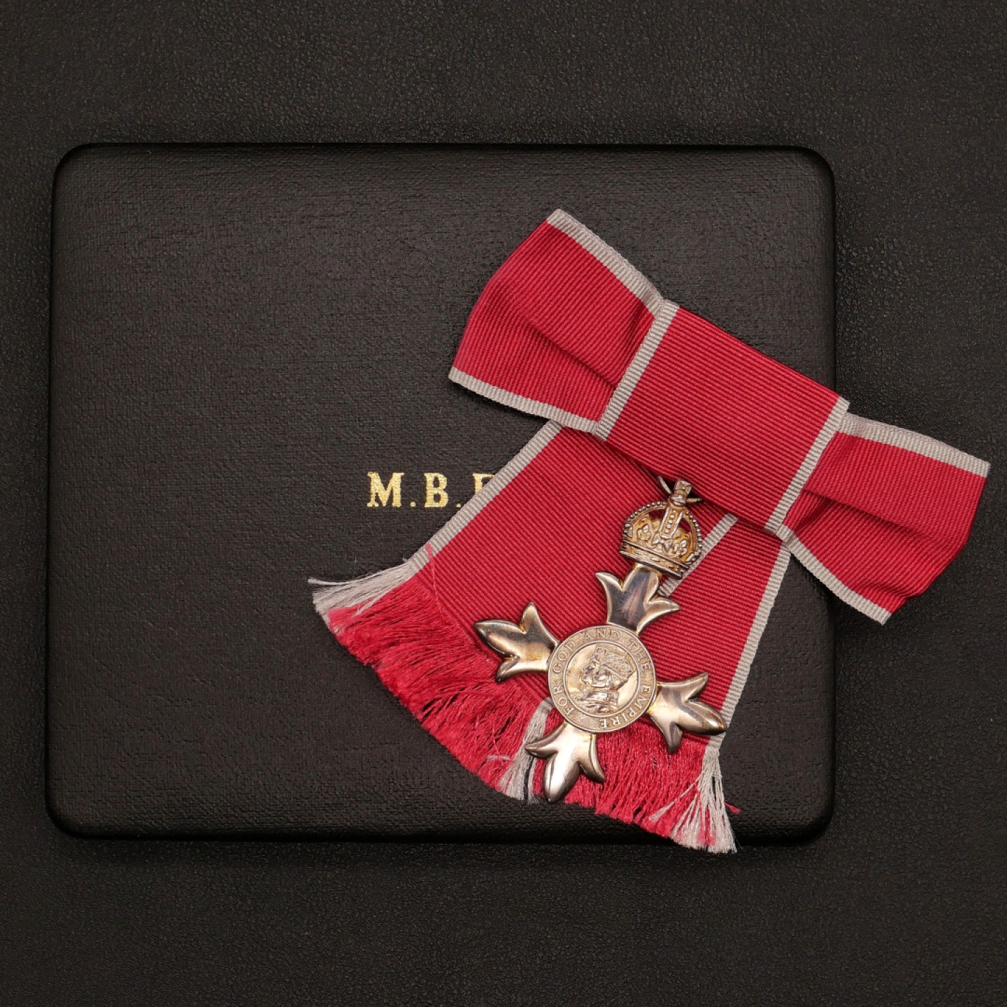 勋章奖章交易所10月1日群拍，举国同庆，全场包邮！ 英国成员级大英帝国勋章