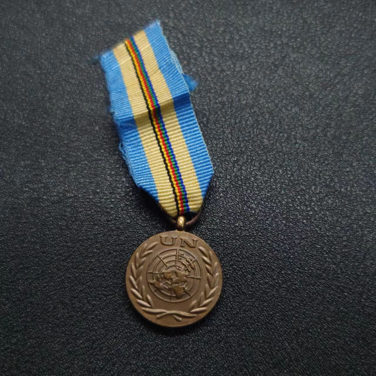 勋章奖章交易所10月1日群拍，举国同庆，全场包邮！ 联合国纳米比亚奖章迷你章1989-1990