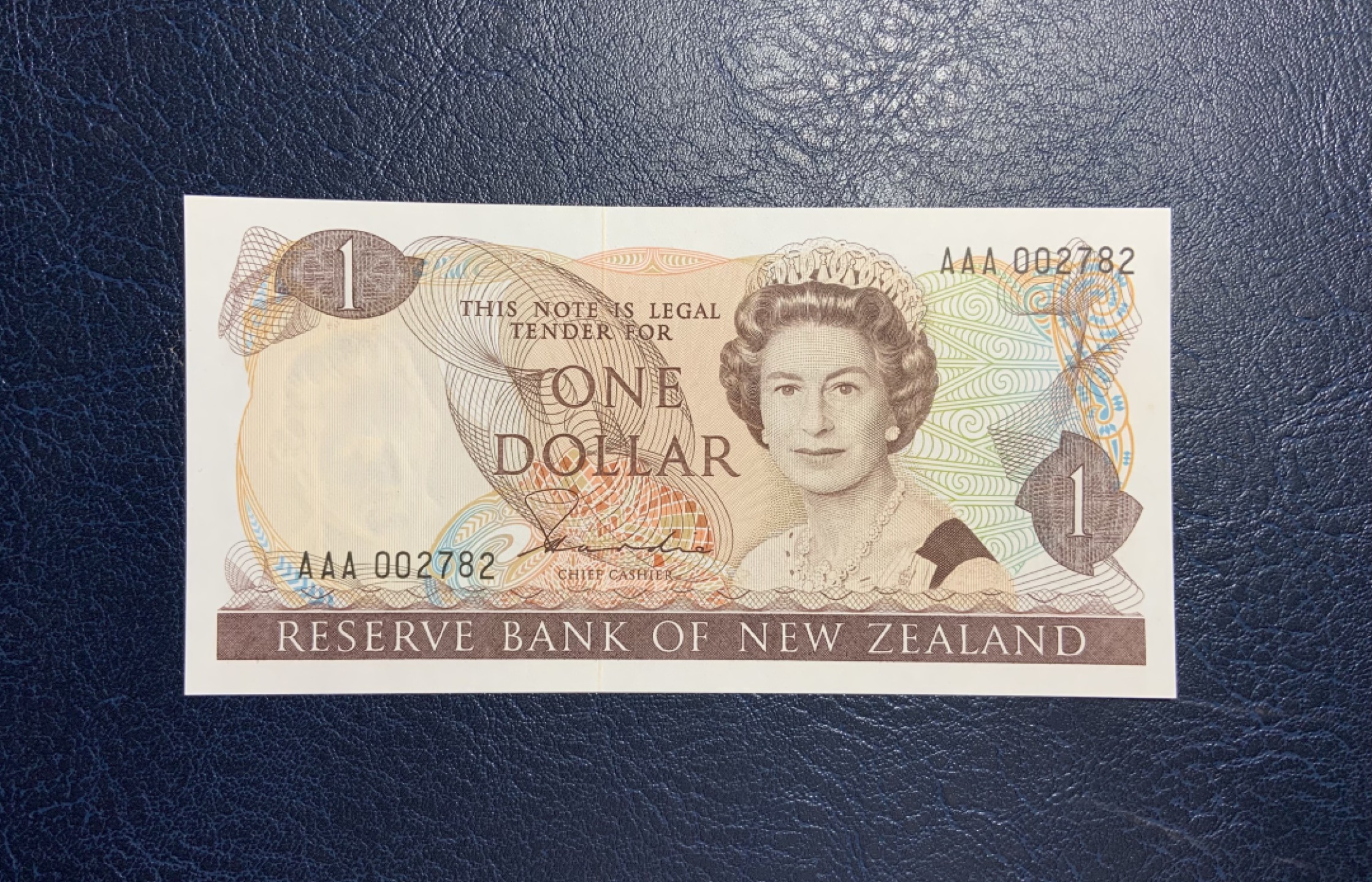 收藏联盟Quantum Auction 第195期拍卖(已更新) 新西兰1981-1985年1元 品相全新UNC 首发AAA冠千位号 不带4