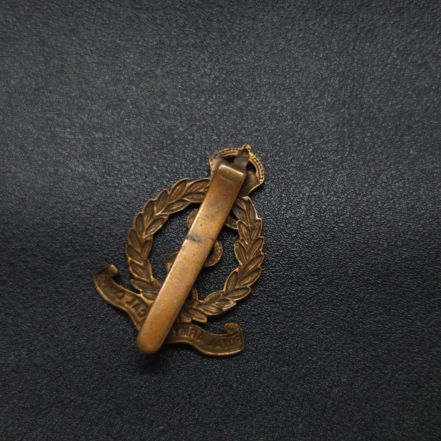 勋章奖章交易所10月1日群拍，举国同庆，全场包邮！ 英国国王时期皇家医务兵帽徽