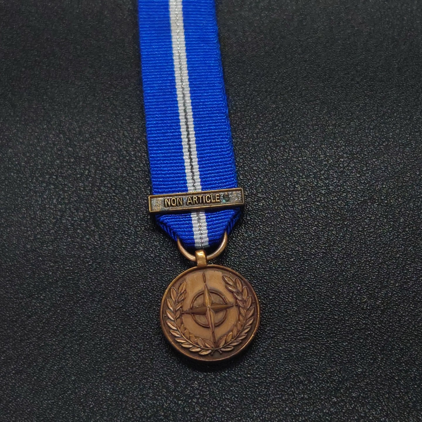 勋章奖章交易所10月1日群拍，举国同庆，全场包邮！ 北约迷你奖章