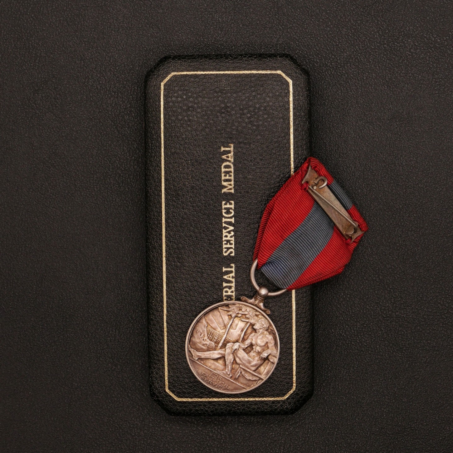 勋章奖章交易所10月1日群拍，举国同庆，全场包邮！ 英国乔治六世帝国服务奖章