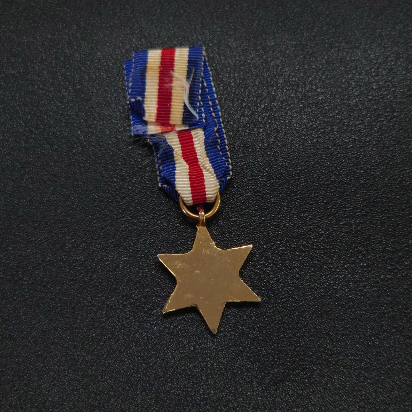 勋章奖章交易所10月1日群拍，举国同庆，全场包邮！ 英国法德之星迷你章