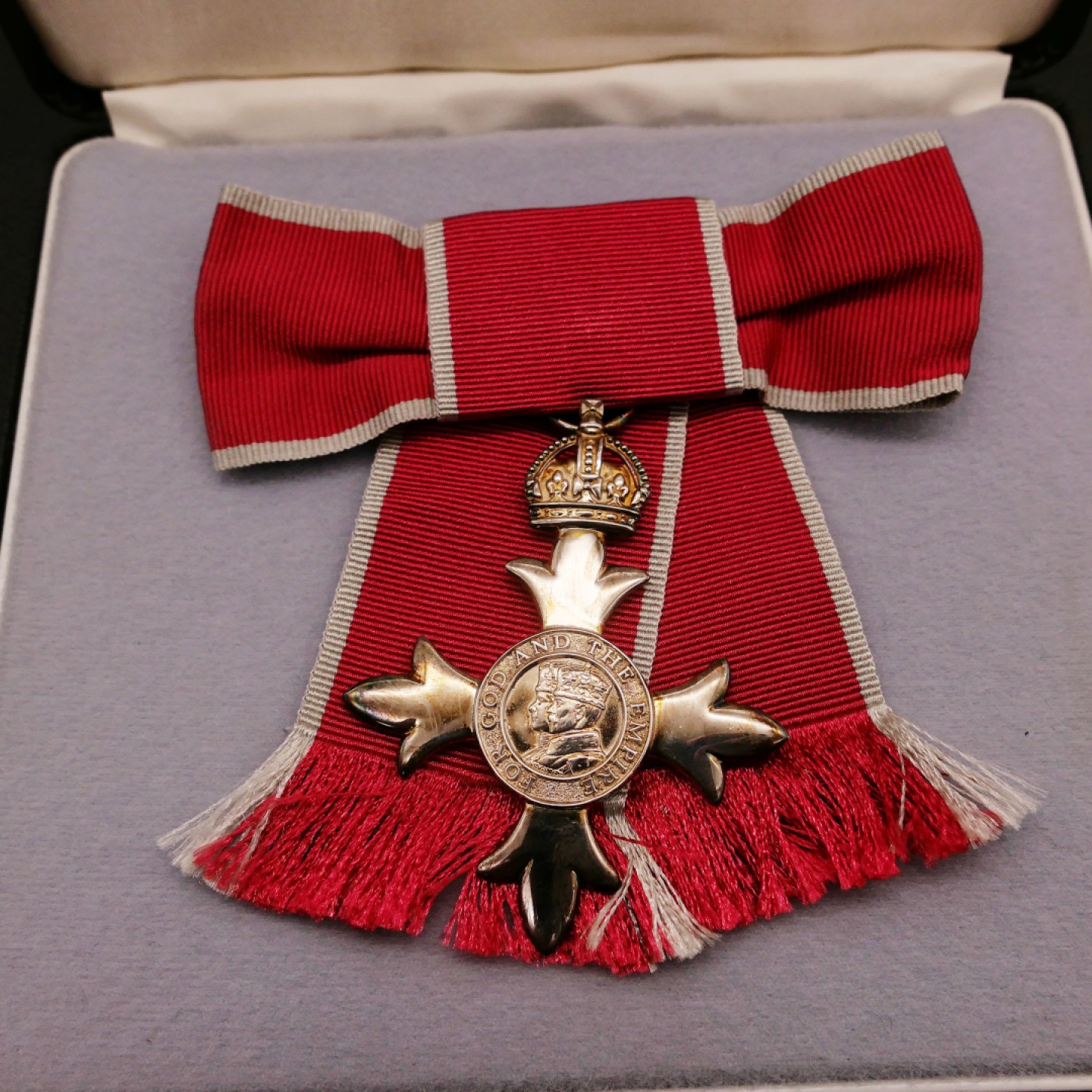 勋章奖章交易所10月1日群拍，举国同庆，全场包邮！ 英国成员级大英帝国勋章