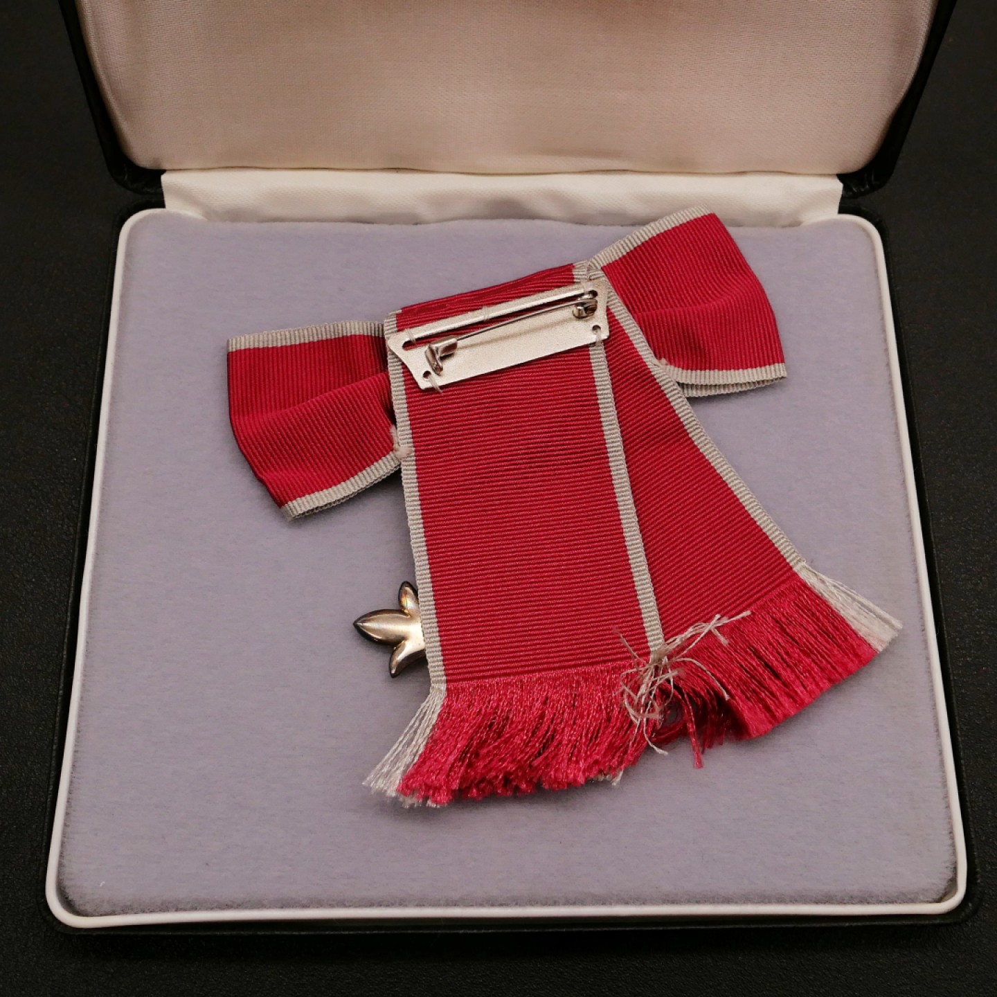 勋章奖章交易所10月1日群拍，举国同庆，全场包邮！ 英国成员级大英帝国勋章