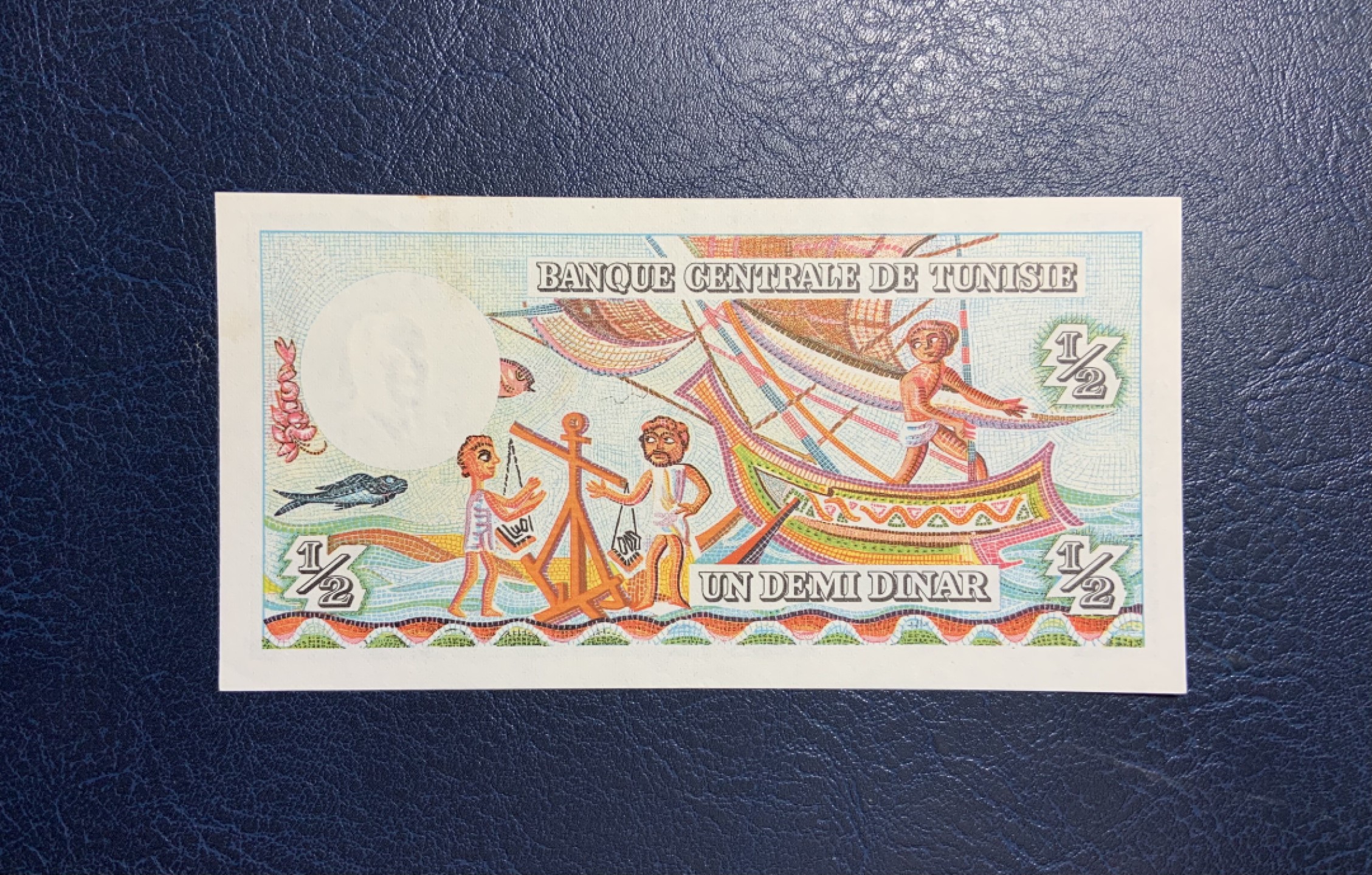 收藏联盟Quantum Auction 第195期拍卖(已更新) 突尼斯1965年0.5第纳尔 品相UNC- 纸张灯下泛黄 德纳罗彩背 