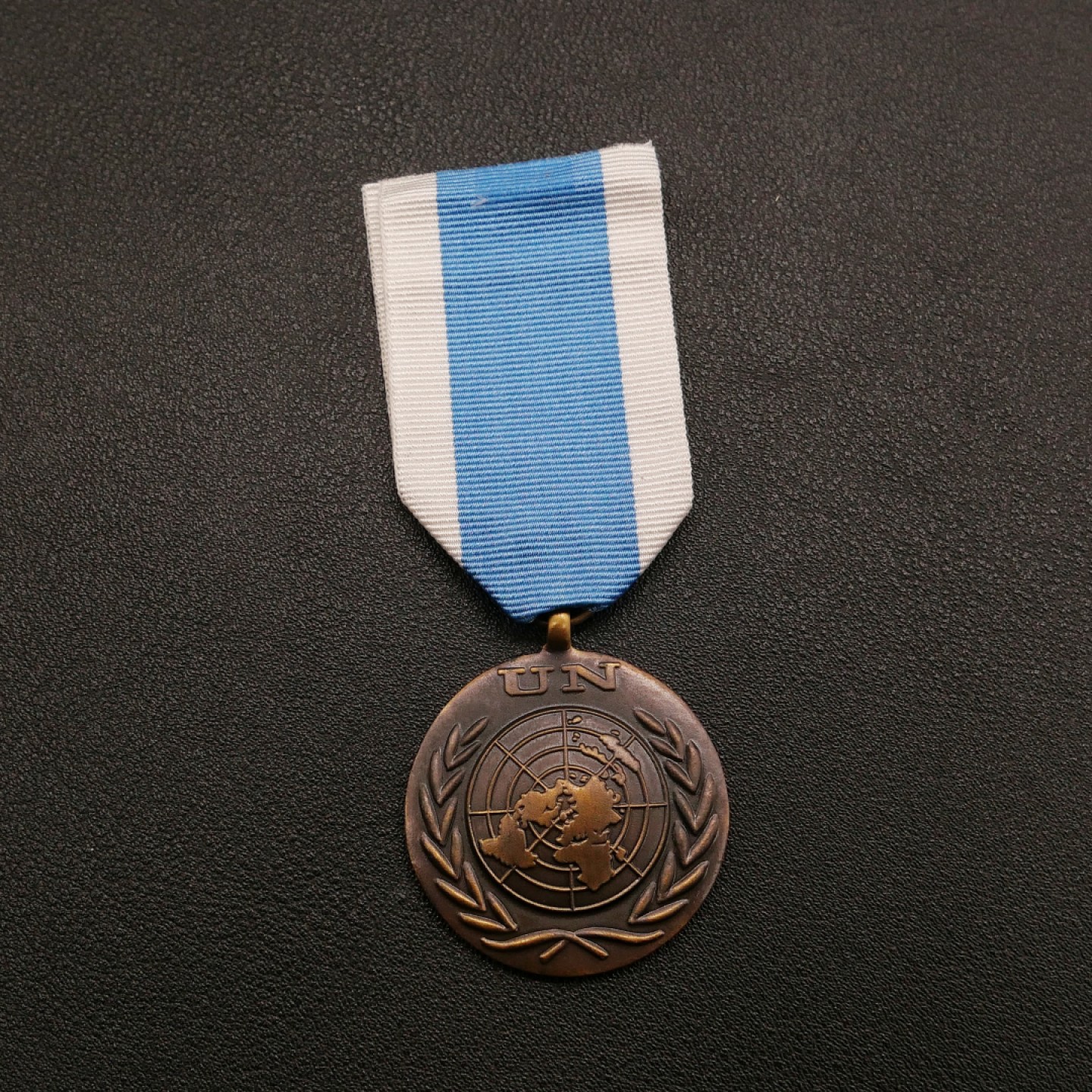 勋章奖章交易所10月1日群拍，举国同庆，全场包邮！ 联合国特别服务奖章
