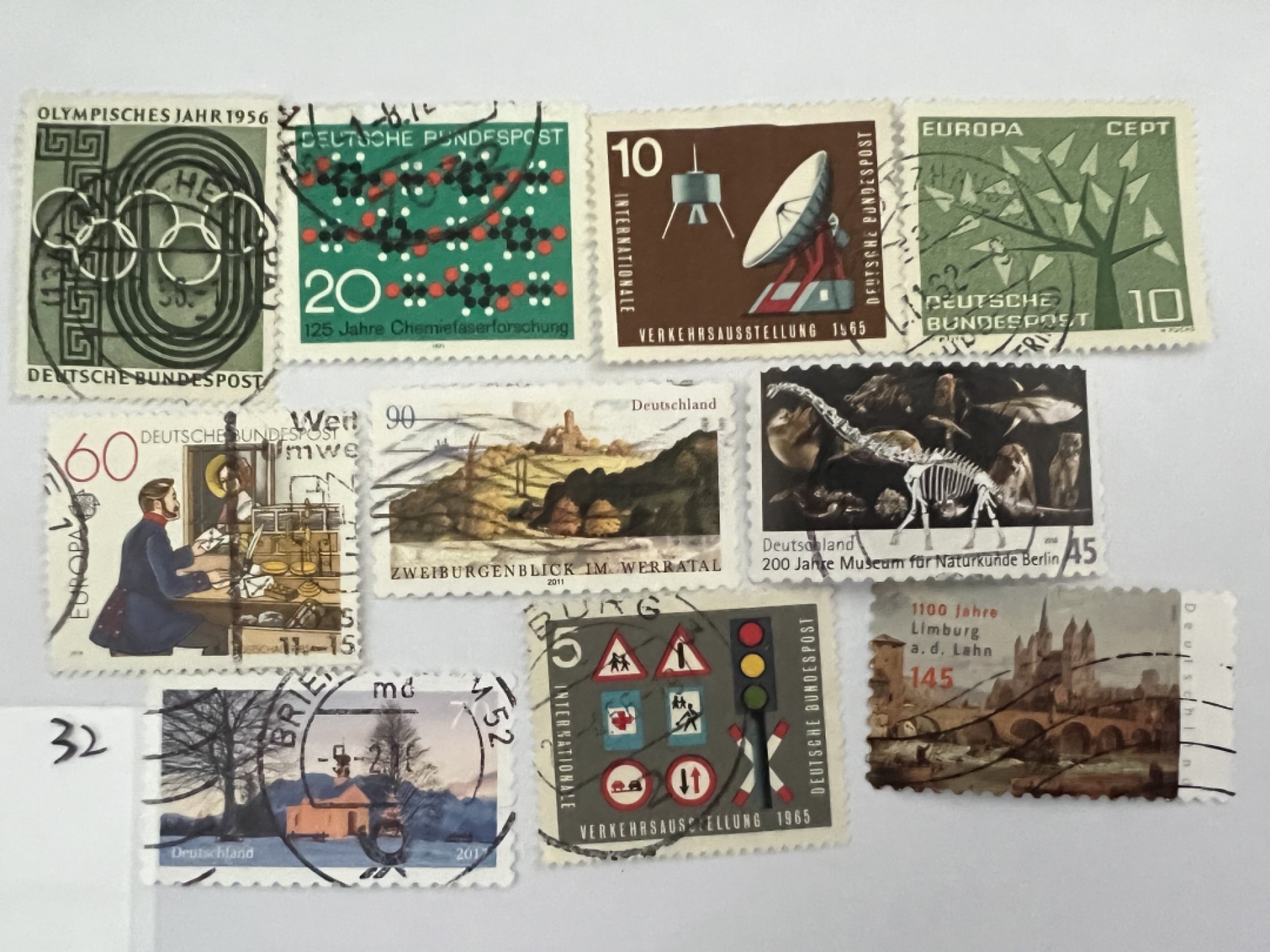 泡泡堂第105期  世界硬币明信片邮票专场（无押金，无佣金，捡漏，全场20包邮，偏远地区除外）