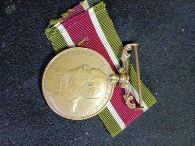 0押金国庆欢度-纽卡斯尔第一百三十六场拍卖 - 英国铜西藏带原品绶带，螺杆无松动