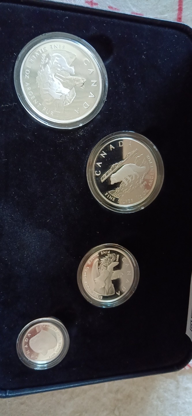 收藏联盟Quantum Auction 第196期拍卖 硬币精制币主打专场 2004年加拿大北极狐精制纪念银币套装 9999高纯度银币