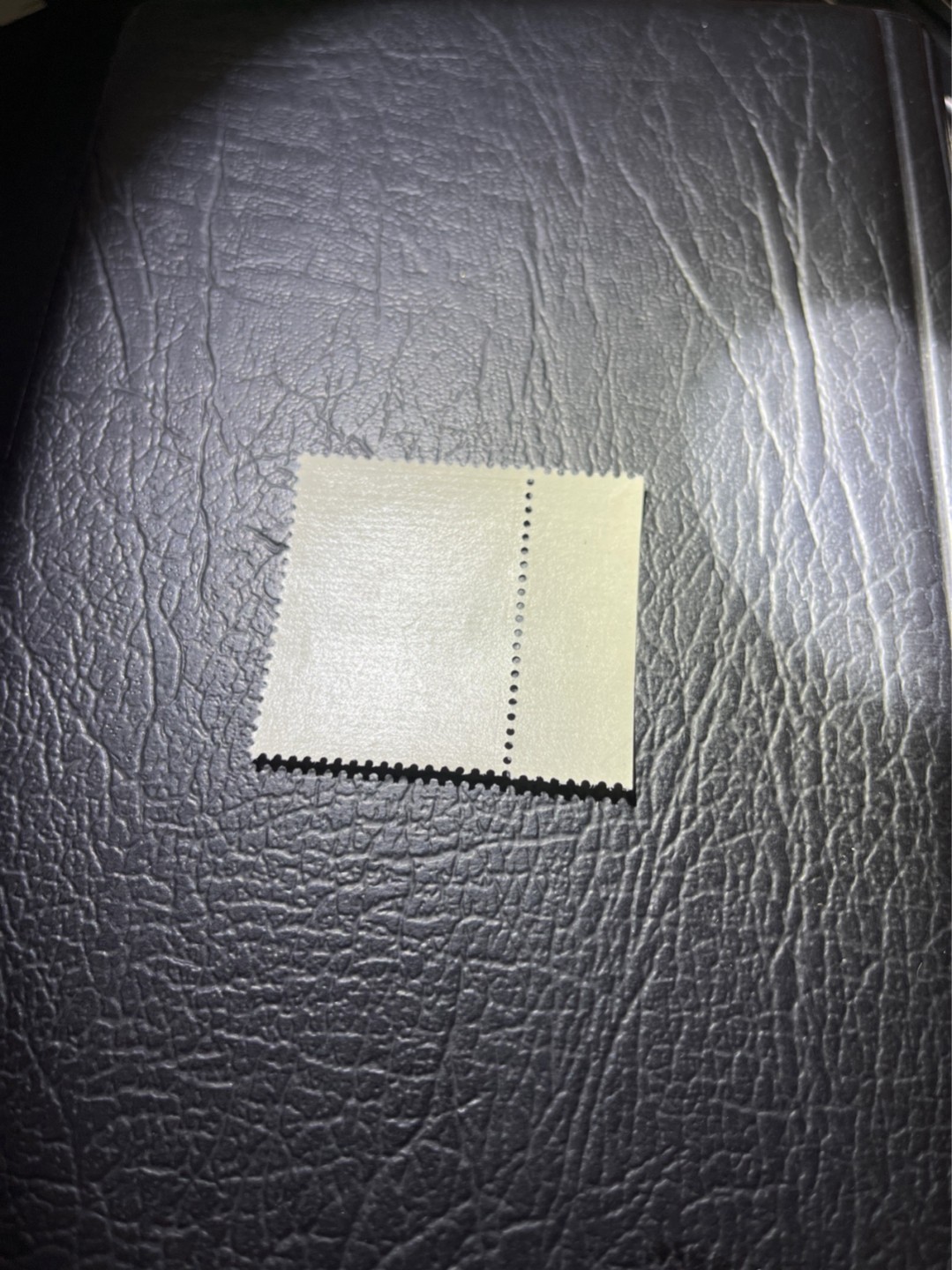 洪涛臻品 精选邮票限时拍卖第四十二期 特63青铜器8-1盖销  带色标，三俗稀缺，版撕全品嘎嘎绝。  解放初的经典票，整版撕开，面艳胶白，票挺洁净，齿孔完美，收藏评级两相宜，且有高附加值边纸。老纪特的版票资源十分稀缺难寻，机会来临时必须抓住。