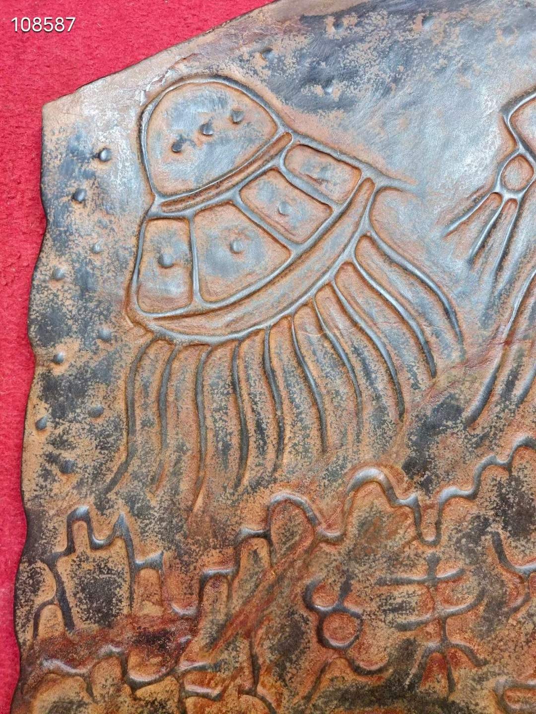 陨石红山文化岩画，雕工精美，线条流畅，保存完好，收藏珍品！