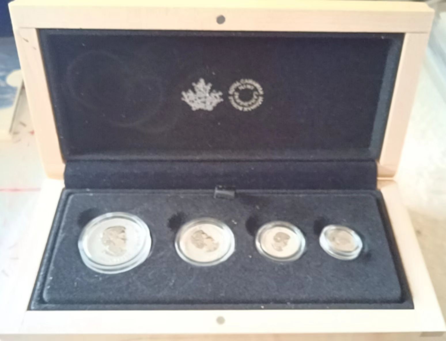 收藏联盟Quantum Auction 第196期拍卖 硬币精制币主打专场 2017年加拿大英国皇家婚礼纪念铂金纪念币